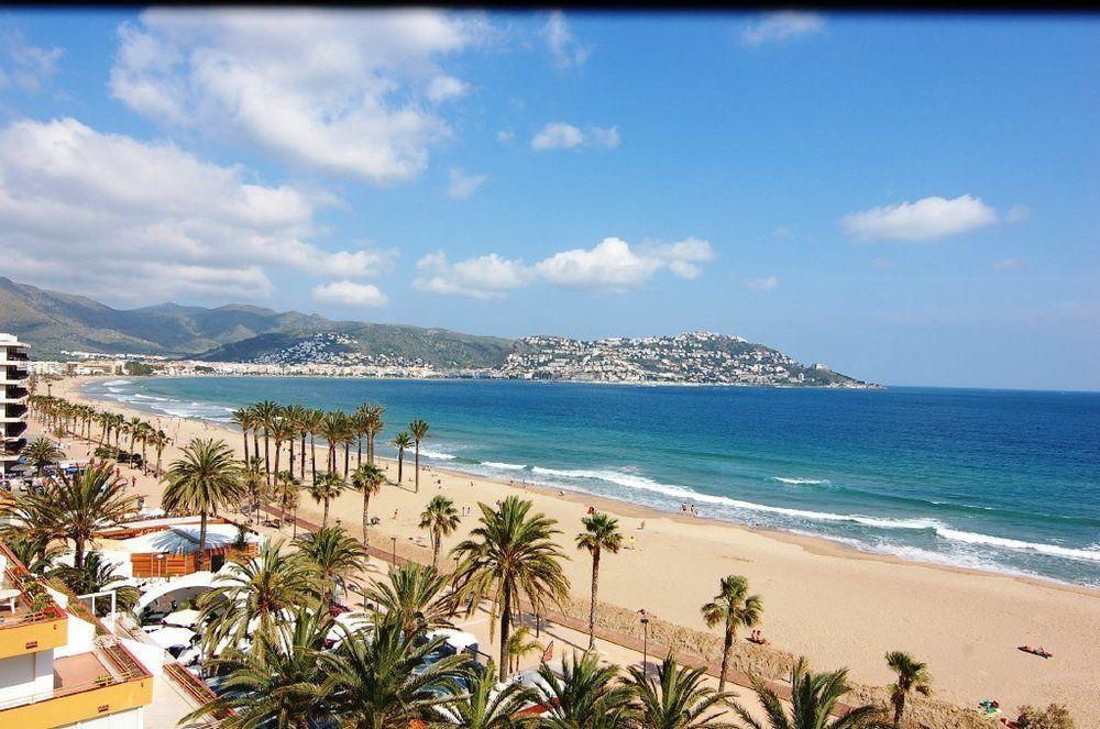 Hotel Marbella Росес Екстериор снимка