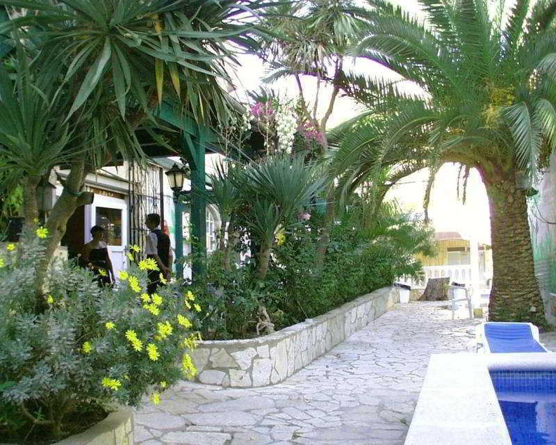 Hotel Marbella Росес Екстериор снимка