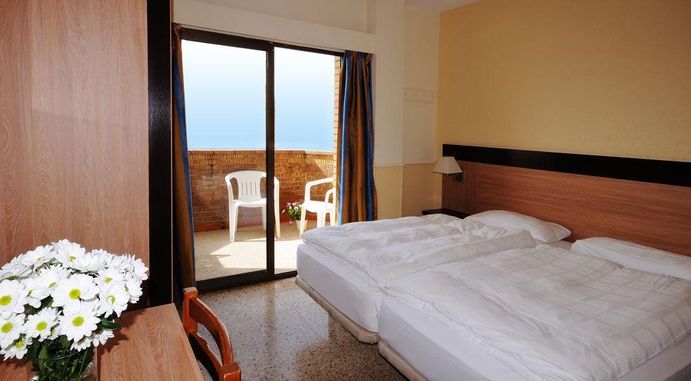 Hotel Marbella Росес Екстериор снимка